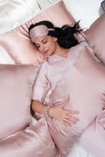 Mocha Gold Mulberry Silk Pillowcase - Image 2