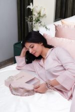 Mocha Gold Silk Eye Mask - Image 6